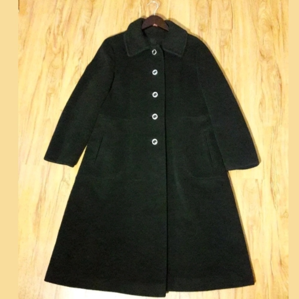 Full Length Elegant Cashmere Coat - Picture 5 of 8